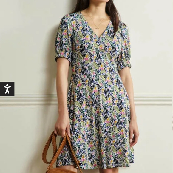 Boden Dresses & Skirts - V-neck Jersey Dress in Multi, Lemon Foliage